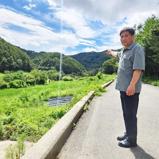 한국전력이 2029년 완공을 목표로 전북 정읍~충남 계룡 구간 송전탑·송전선로 건설을 추진 중인데, 해당 지역 주민들과 갈등이 발생하고 있다. (사진은 경기도 용인 석성산 송전탑 공사 현장) 사진=일요신문