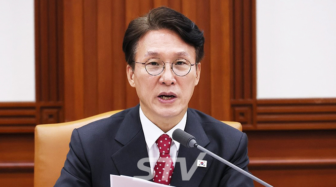 김민석 국무총리가 24일 서울 종로구 정부서울청사에서 열린 국정현안관계장관회의에서 발언하고 있다.