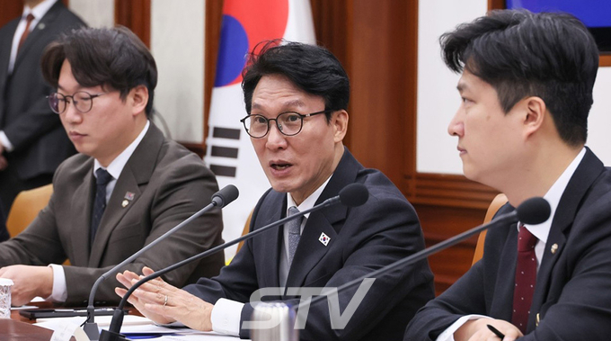 김민석 국무총리가 6일 서울 종로구 정부서울청사에서 열린 청년정책 관계장관회의에서 발언하고 있다.