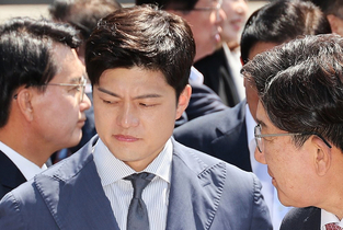 대선 패배에도 계파 힘겨루기만…쇄신 사라진 국힘