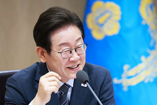 李 대통령 “해수부 연내 부산 이전 검토” 지시