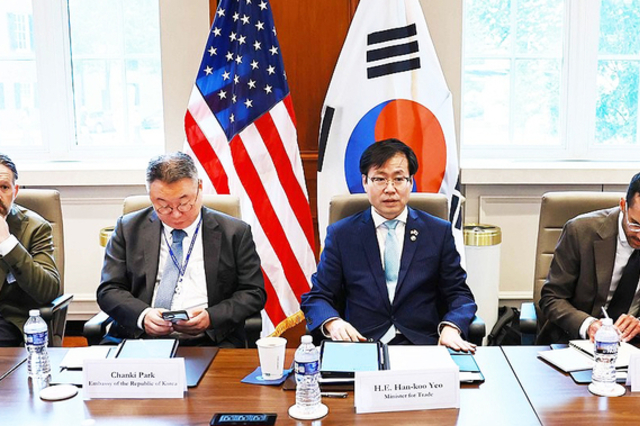 소고기 규제 완화에 알래스카 가스전까지?
