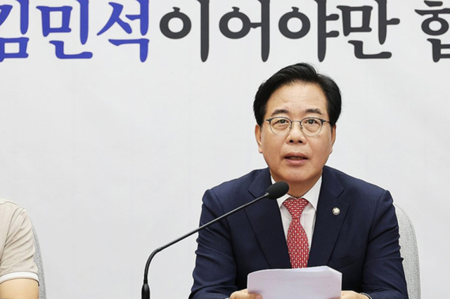 국민의힘, '관리형 비대위' 출범 임박…당권 경쟁 가열