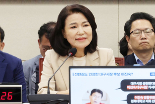 여야, 이진숙 방통위원장 거취 놓고 충돌…"사퇴하라" vs "방송 장악"