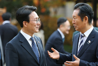 김민석·정청래, 민주당 청년 행사에서 동반 강연